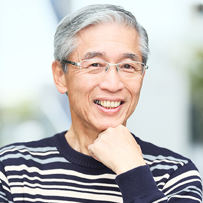 M HAYAKAWA